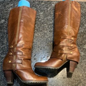 Reba Tall Leather boot in cognac. Size 8